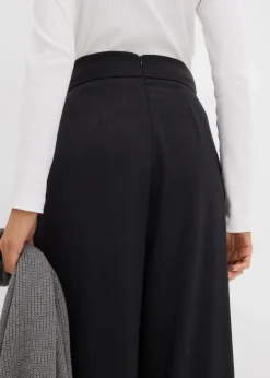 Ausgestellte Bundfaltenhose