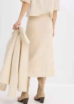 Ausgestellter Strickrock