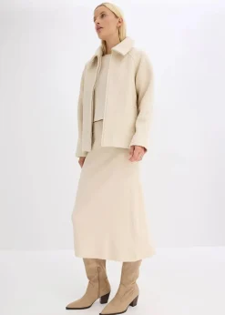 Ausgestellter Strickrock