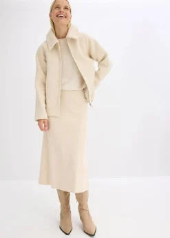 Ausgestellter Strickrock