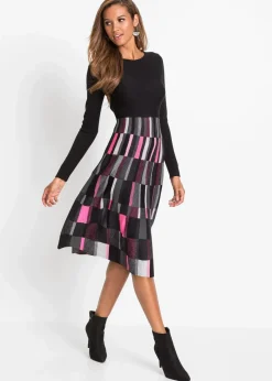 Ausgestelltes Jacquard-Strickkleid