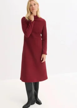 Ausgestelltes Midikleid