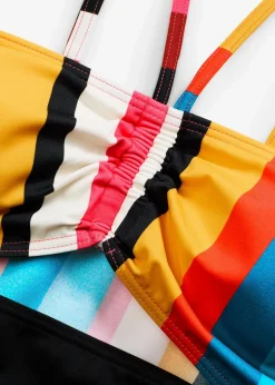 Badeanzug mit Cut-Out