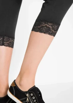 Capri-Leggings mit Spitzendetail
