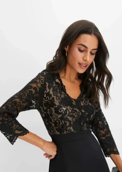 Chiffonkleid mit Spitze