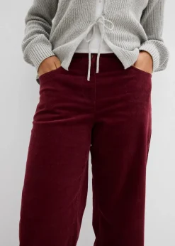 Cordhose im Marlene-Stil