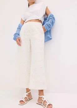 Culotte aus Lochstickerei