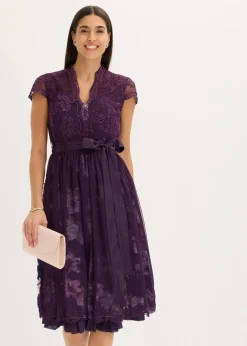 Dirndl mit Stickerei und Samtrock (2-tlg.Set)