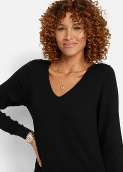 Feinstrickpullover aus fließendem Viskose-Mix