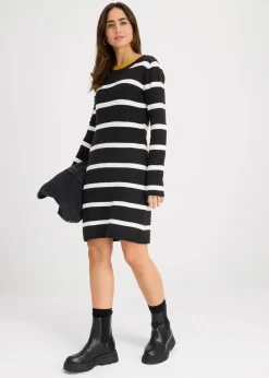 Figurbetontes Strickkleid