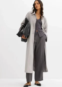 Fließender Trenchcoat