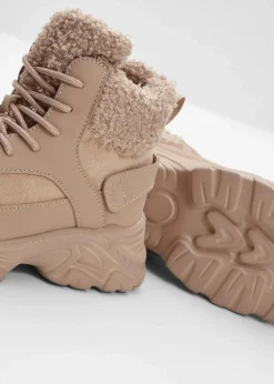 Gefütterte Schnürboots