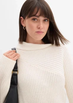 Geripptes Strickkleid