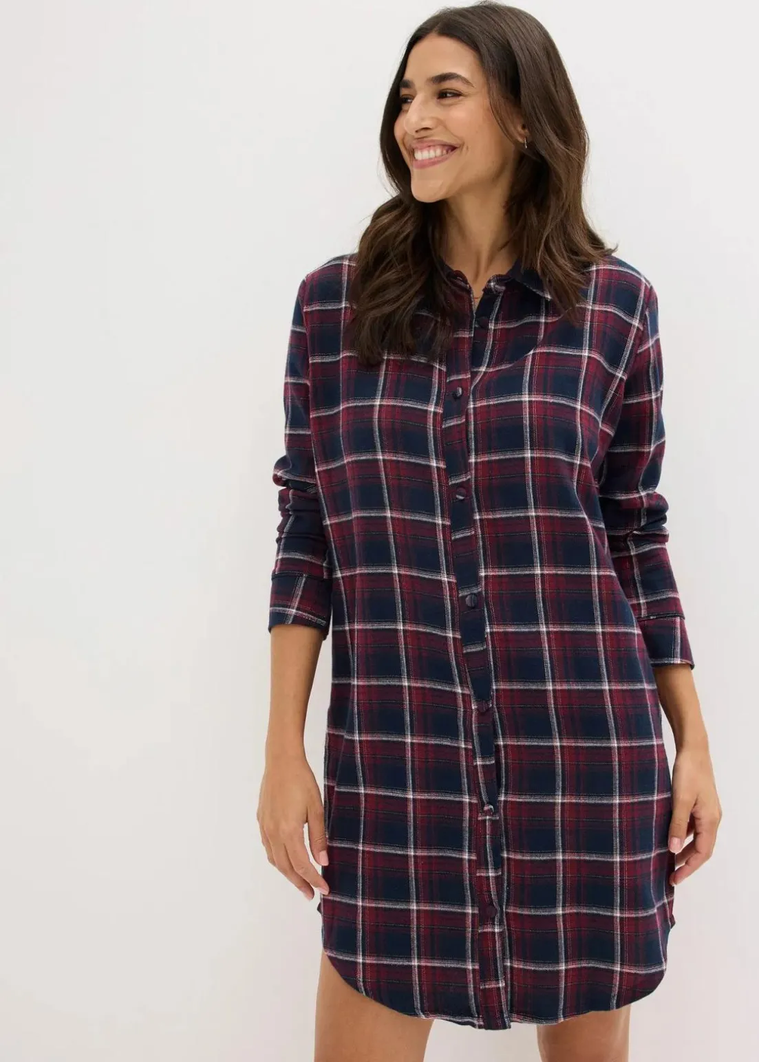 Gewebtes Nachthemd aus Flanell mit Knopfleiste