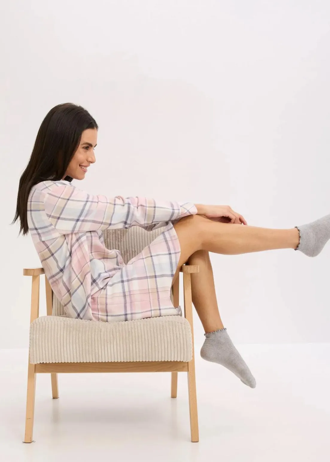 Gewebtes Nachthemd aus Flanell mit Knopfleiste