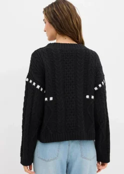 Grobstrick-Pullover mit Zopfmuster