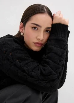 Grobstrick-Pullover mit Zopfmuster