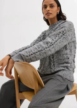 Grobstrick-Pullover mit Zopfmuster