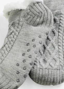 Hausssocken mit Zopfmuster, Teddyfutter und Antirutschsohle