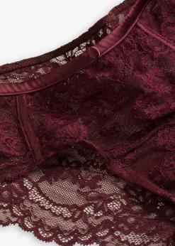 Hipster aus feiner Spitze