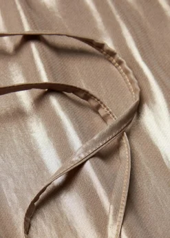 Hose aus glänzendem Satin