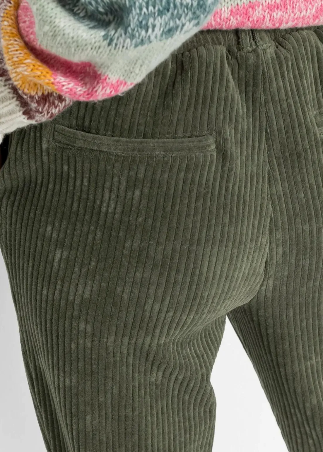Hose in Cordoptik mit elastischem Bund