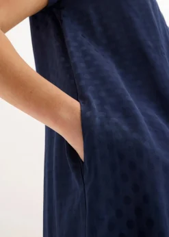 Jaquard-Kleid mit eingelegten falten