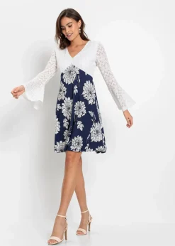 Jerseykleid mit Spitze