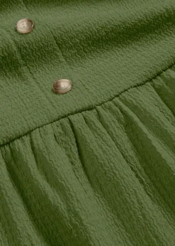 Jersey-Kleid mit Volants und dekorativer Knopfleiste