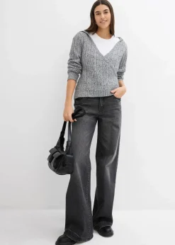 Kapuzenpullover mit asymmetrischem Saum