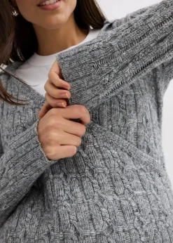 Kapuzenpullover mit asymmetrischem Saum