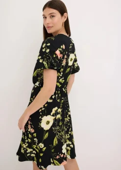 Kleid mit Puffärmeln