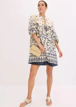 Kurzes Boho-Kleid im Leinen-Look