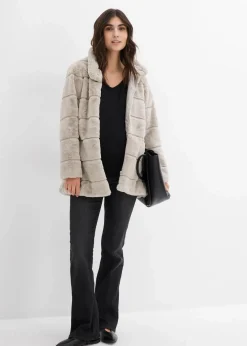 Kuschelige Felljacke für die Schwangerschaft