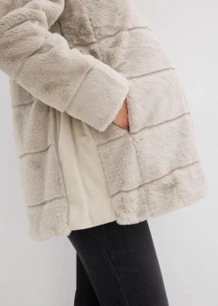 Kuschelige Felljacke für die Schwangerschaft