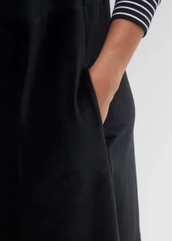 Latzkleid aus Jerseycord