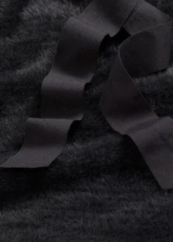 Longpullover aus weichem Federgarn