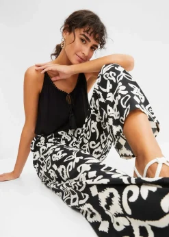 Marlenehose aus fließender Viskose