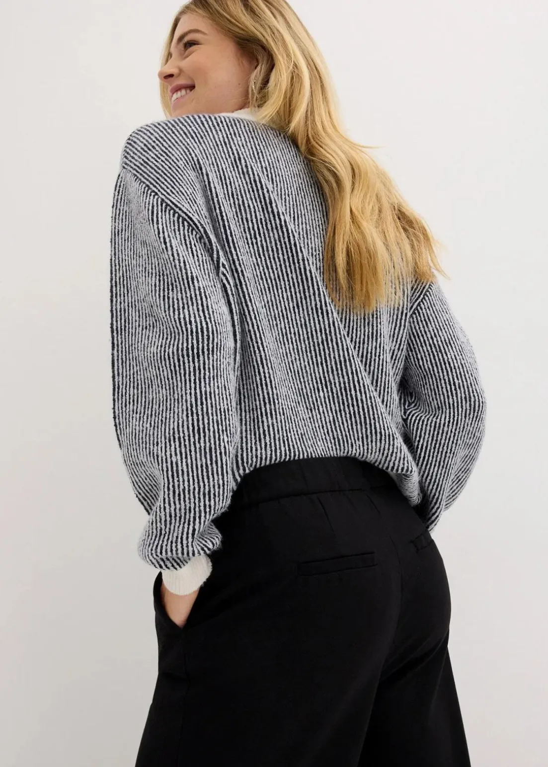 Marlene-Hose in Wolloptik