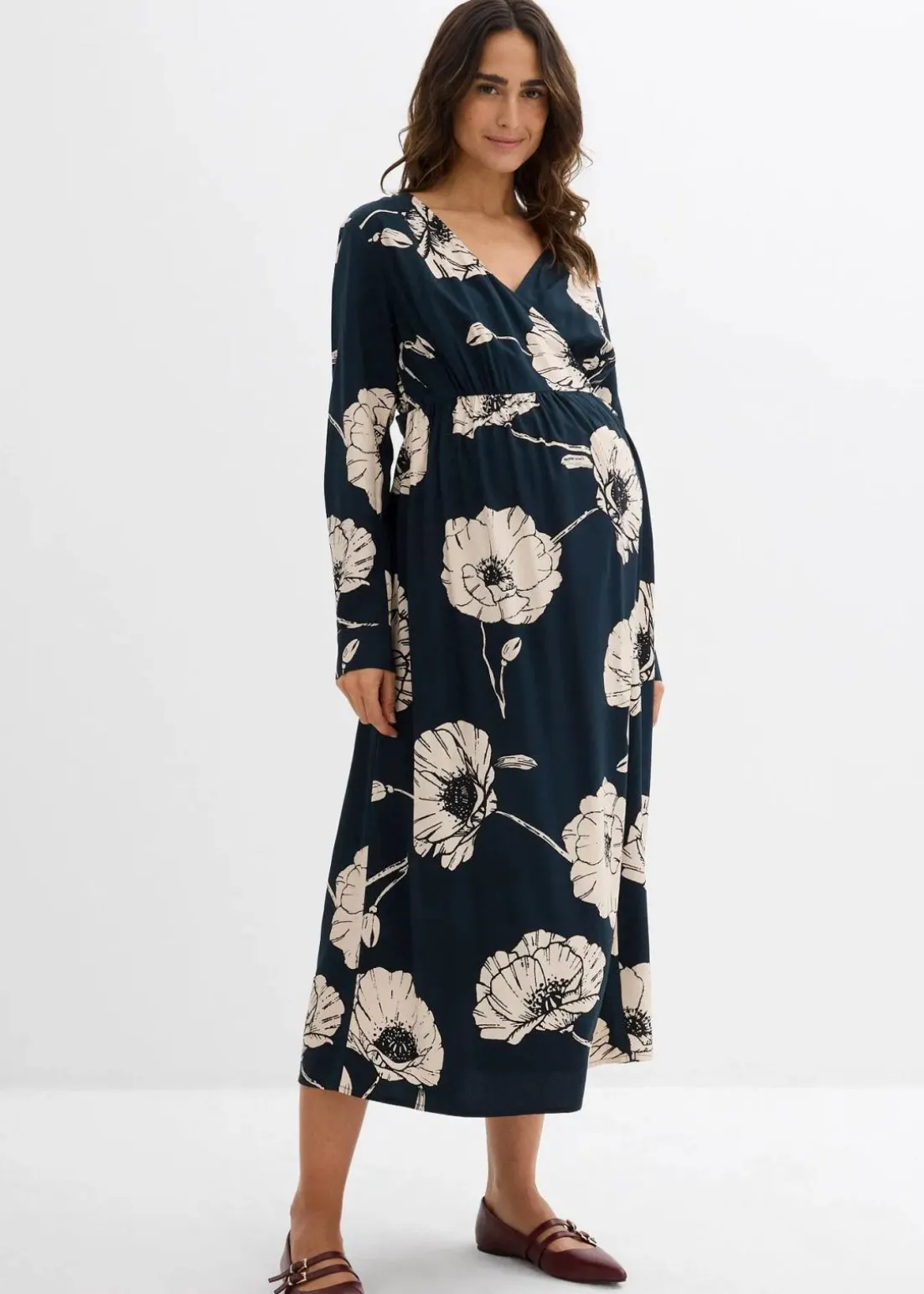 Maxi- Wickelkleid für die Schwangerschaft und danach