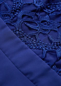 Maxikleid mit Spitze