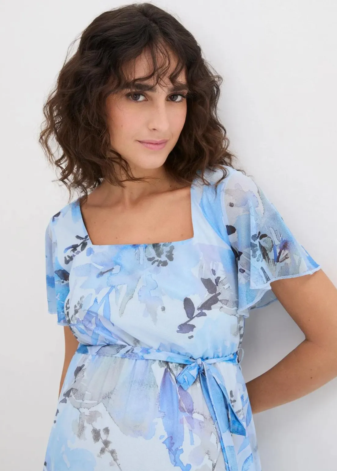 Maxi-Umstandskleid aus zartem Mesh