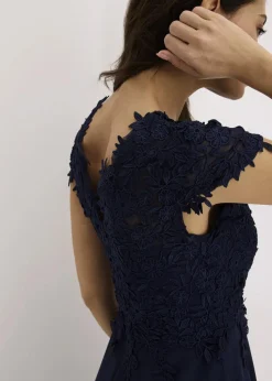 Midikleid aus zartem Tüll mit Spitze