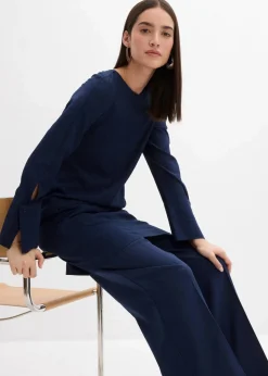 Minikleid aus strukturiertem Material