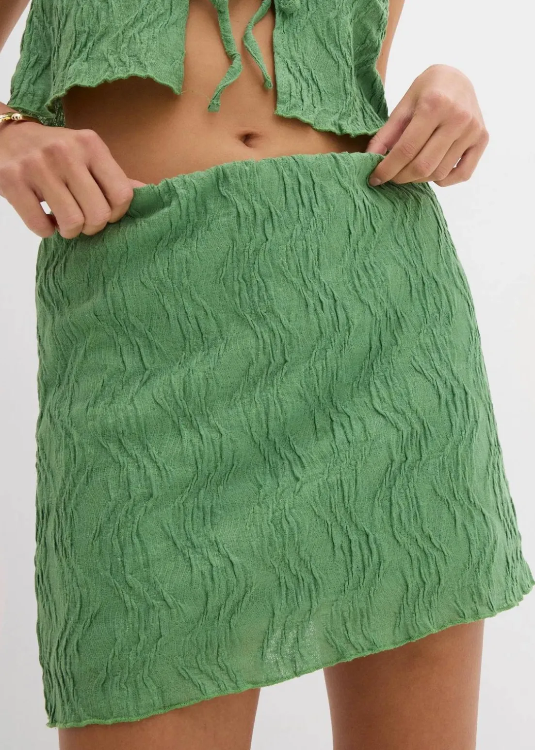 Minirock in Struktur Optik