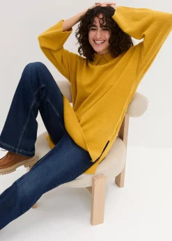 Oversize Pullover mit Turtleneck und Seitenschlitzen