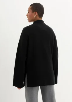 Oversize Pullover mit Turtleneck und Seitenschlitzen