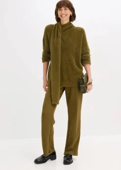 Oversize-Pullover mit Schal