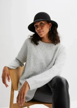 Oversize-Pullover mit Zopfmuster