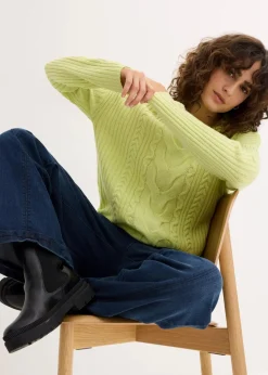 Oversize-Pullover mit Zopfmuster